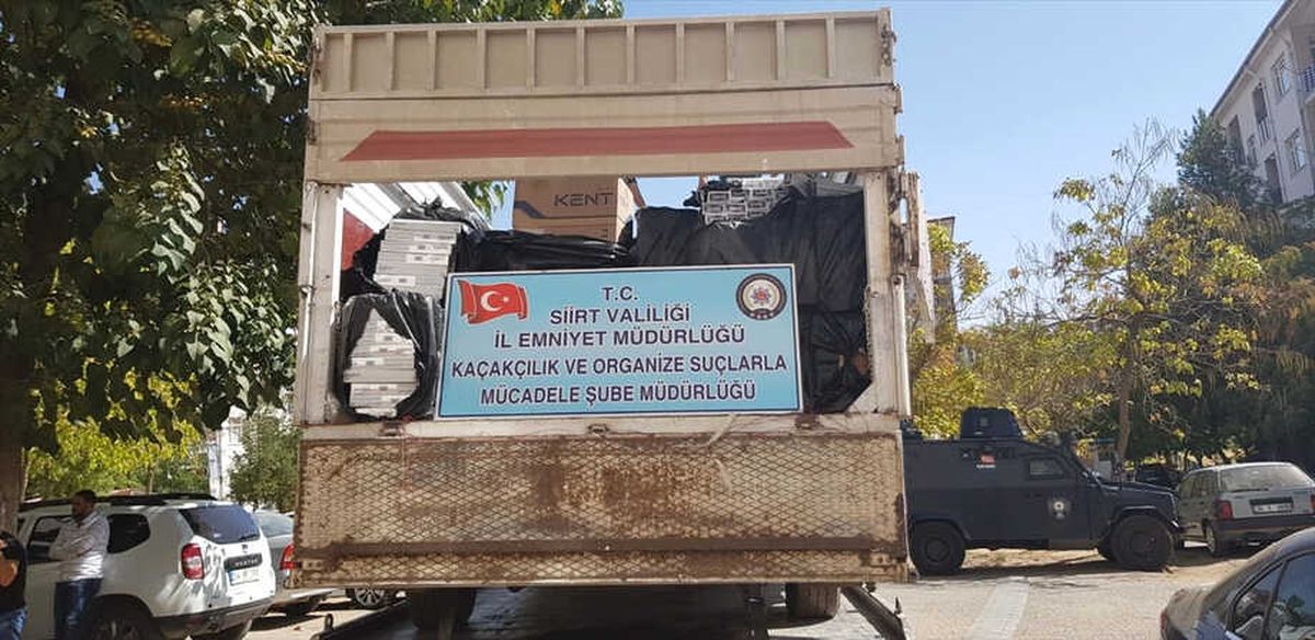 Siirt\'te Kaçak Sigara Operasyonları