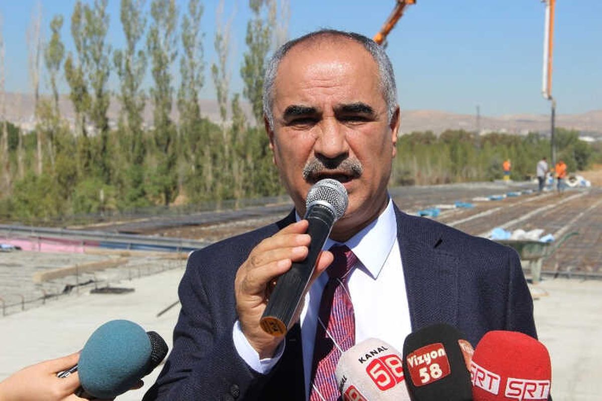 Sivas\'ın Trafiğini Rahatlatacak Bulvarın Yapımı Sürüyor