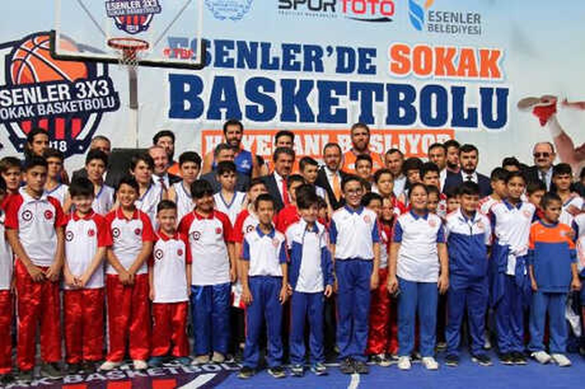 Spor Seferberliğine Esenler\'den Start Verildi