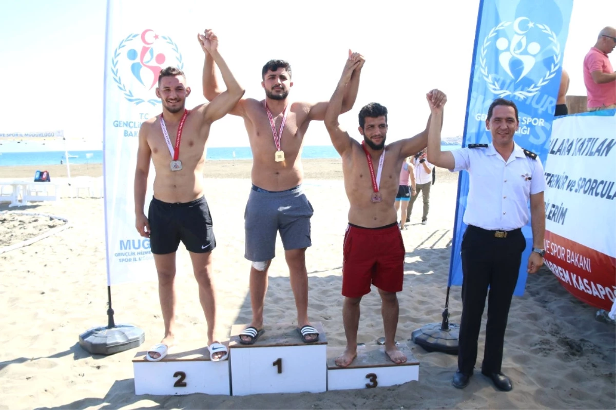 Türkiye Plaj Güreşi Şampiyonası Sona Erdi