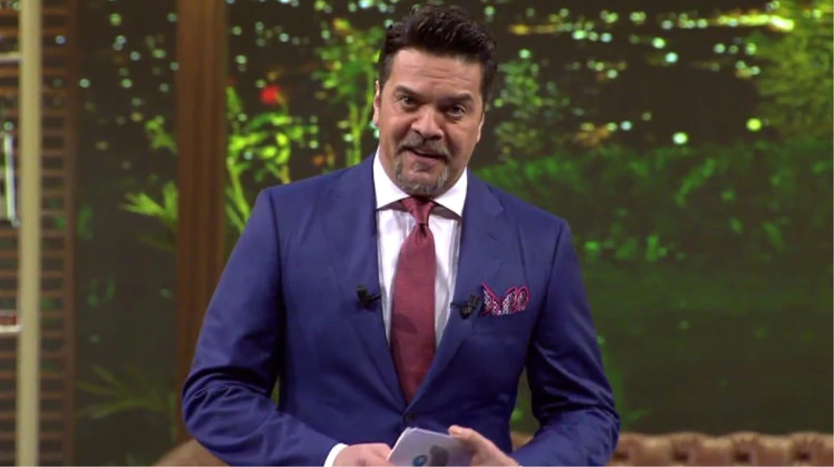 Ünlü Sunucu Beyazıt, Beyaz Show\'u Tamamen Bitirmediğini Açıkladı