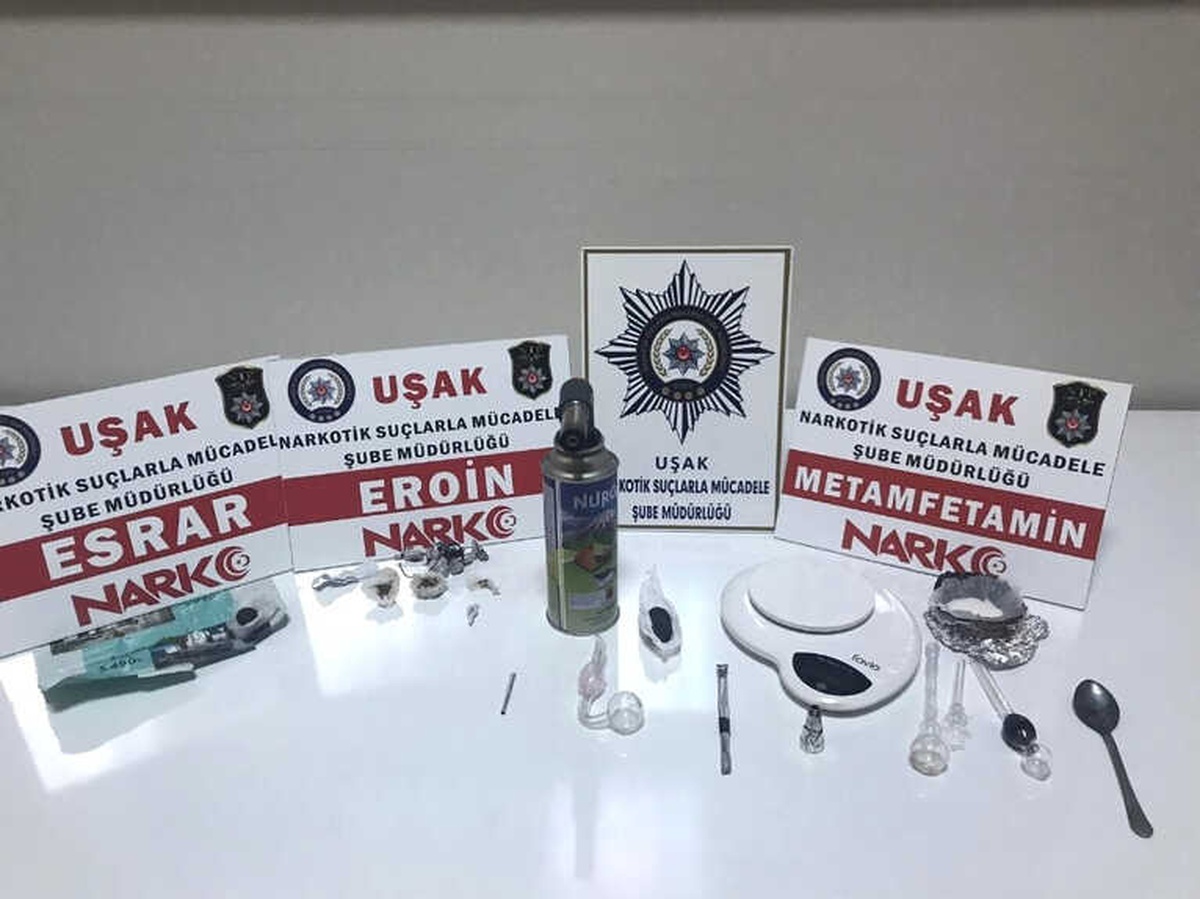 Uşak\'ta Narkotik Operasyonu: 13 Gözaltı