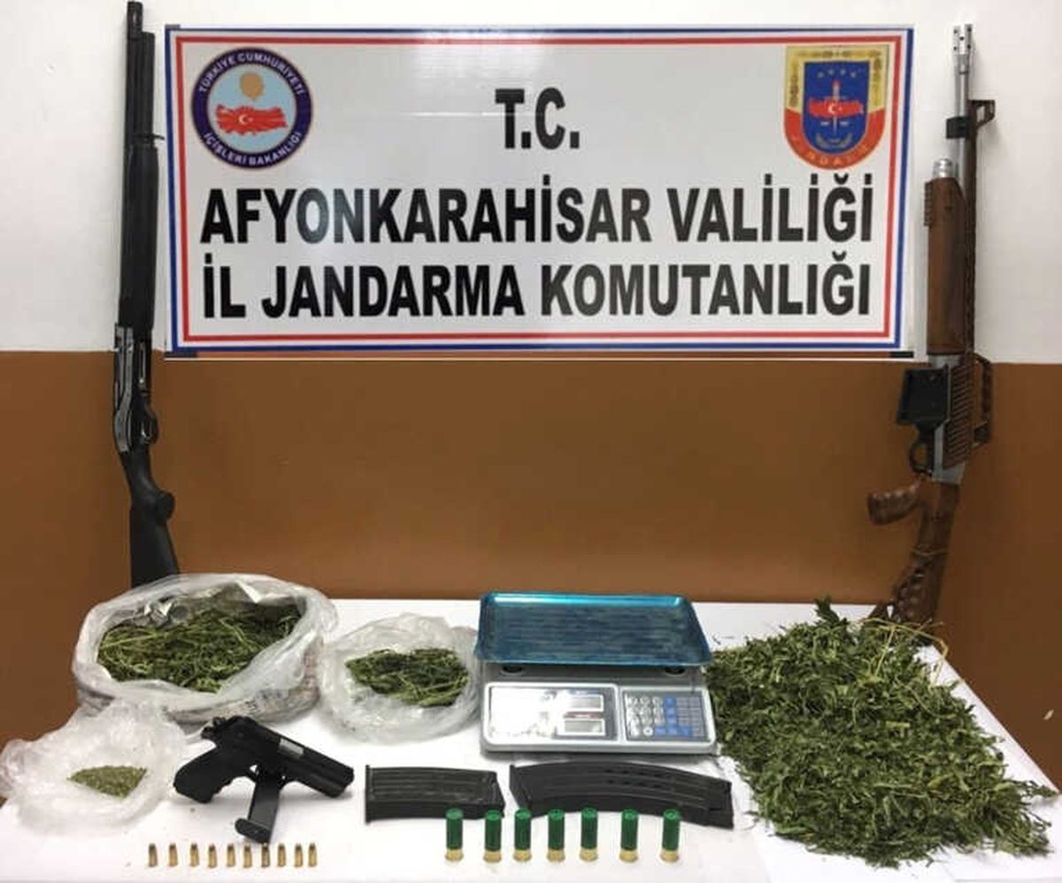 Afyonkarahisar\'da Uyuşturucu Madde Operasyonu