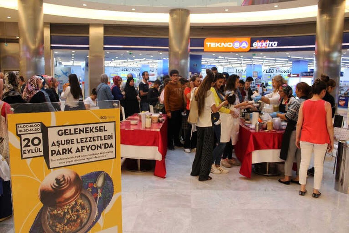 Avm\'de Aşure Yapım Atölyesi