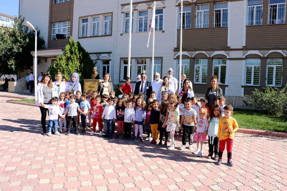 Cü Vakfı Okulları\'ndan Aşure Günü Etkinliği