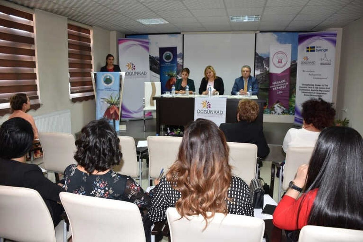 Dogünkad Hakkari\'de Toplantı Yaptı