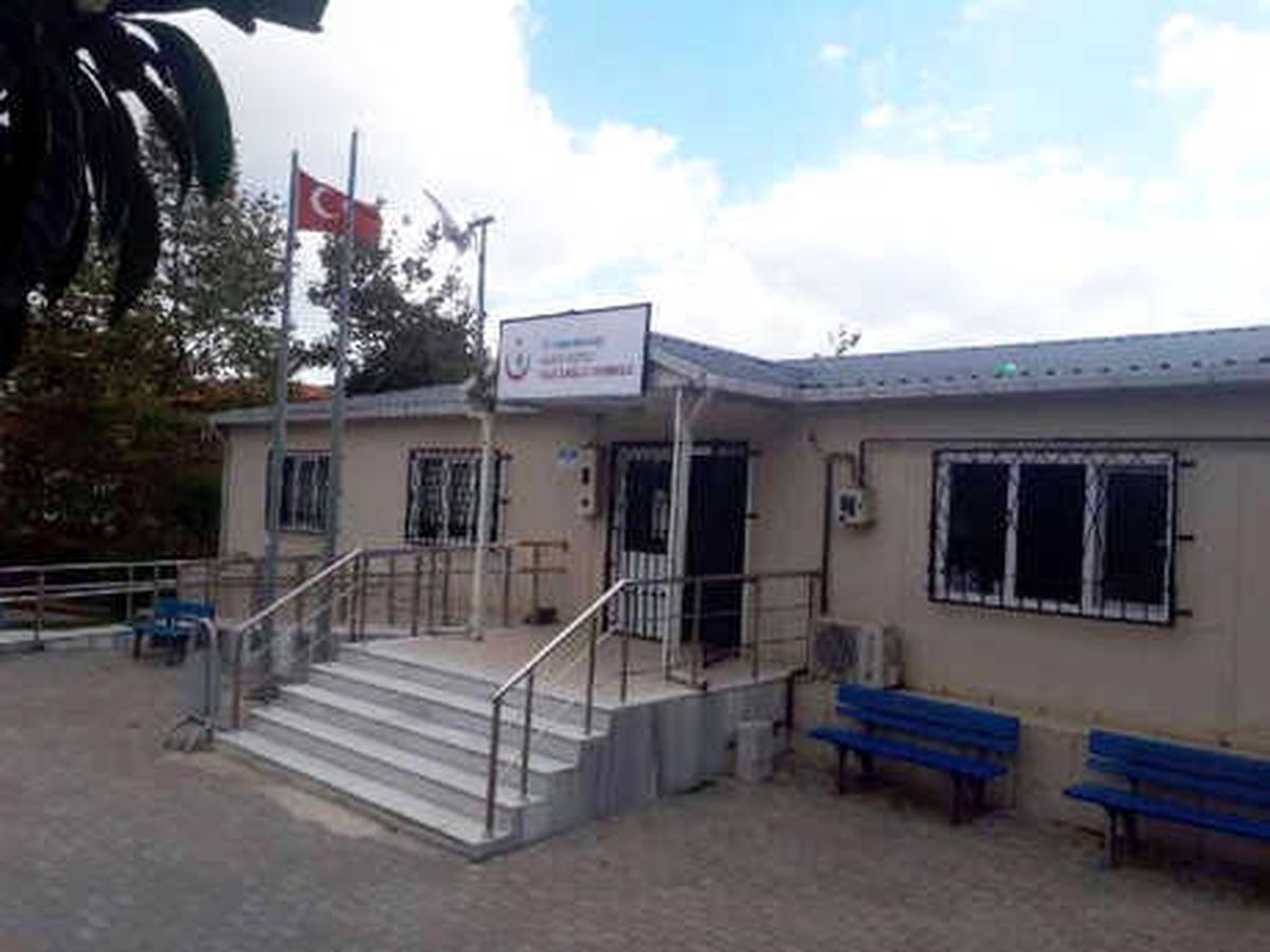 İlaç Yazılmayınca Keserle Saldırdı