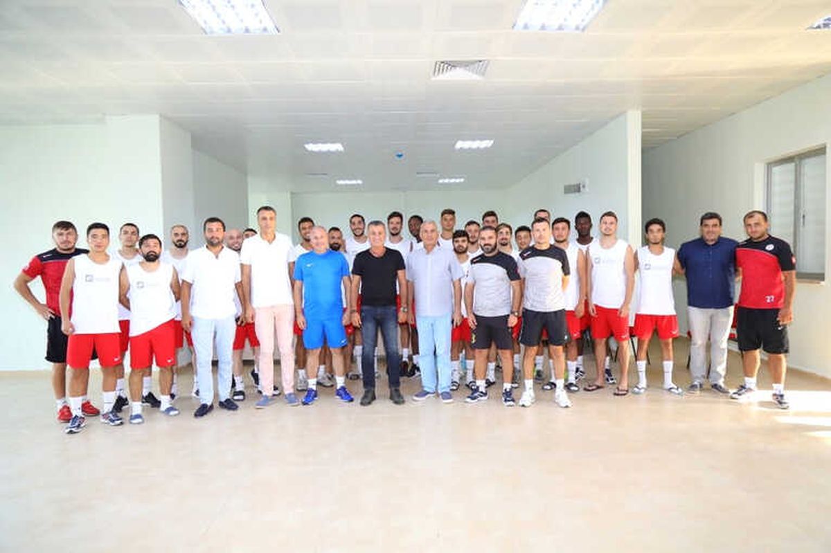 Manavgat Belediyespor Sezonun İlk Maçını, Kuşadasıspor\'la Yapacak