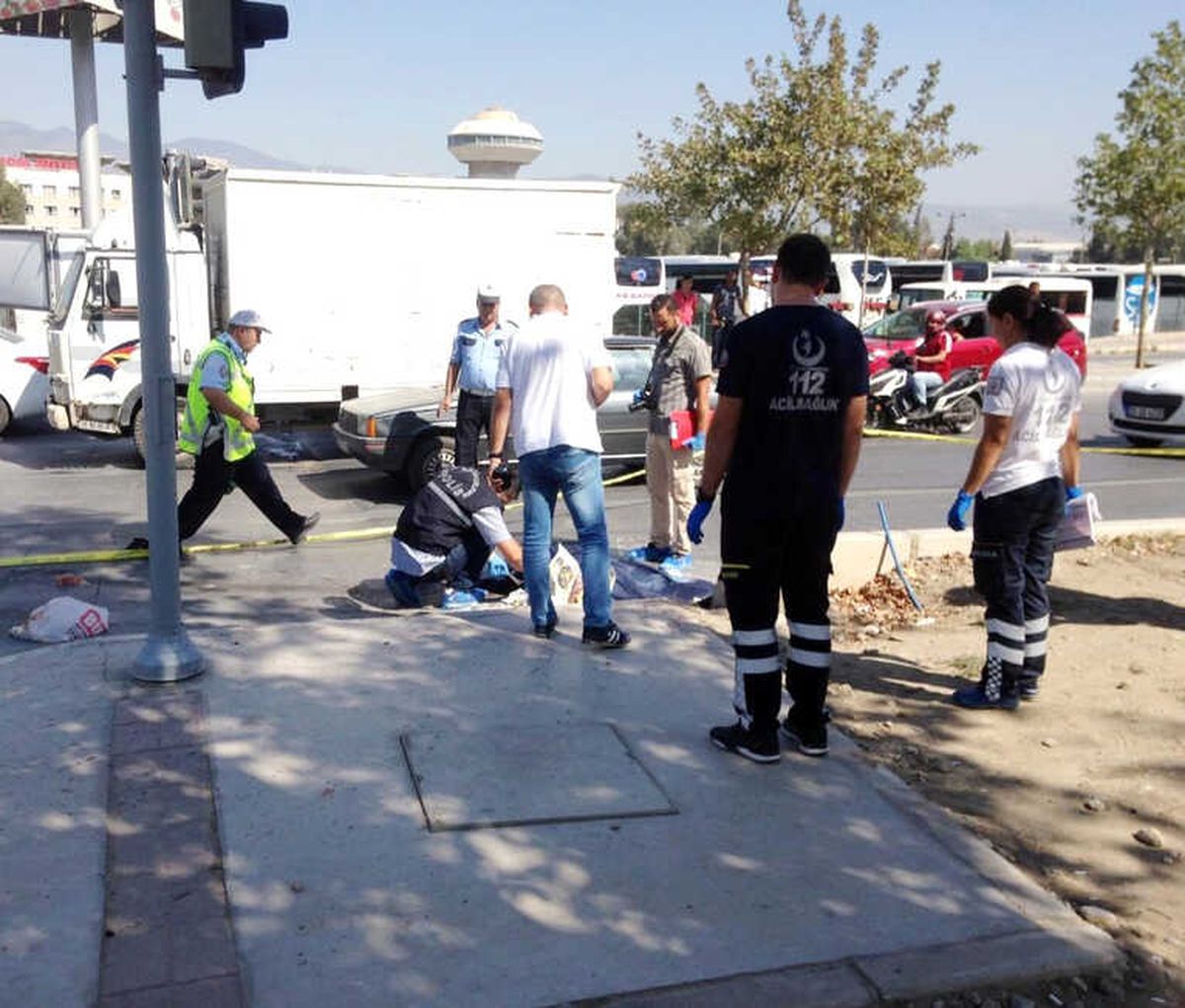 Mendil Satıcısı, Beton Mikserinin Altında Kalarak Hayatını Kaybetti