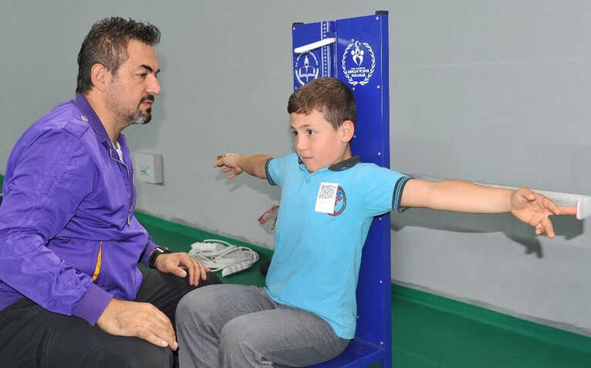 Öğrenciler Yetenek Taramasından Geçirildi, 8 Testin 2\'sinde Trabzon\'daki Öğrenciler Türkiye...