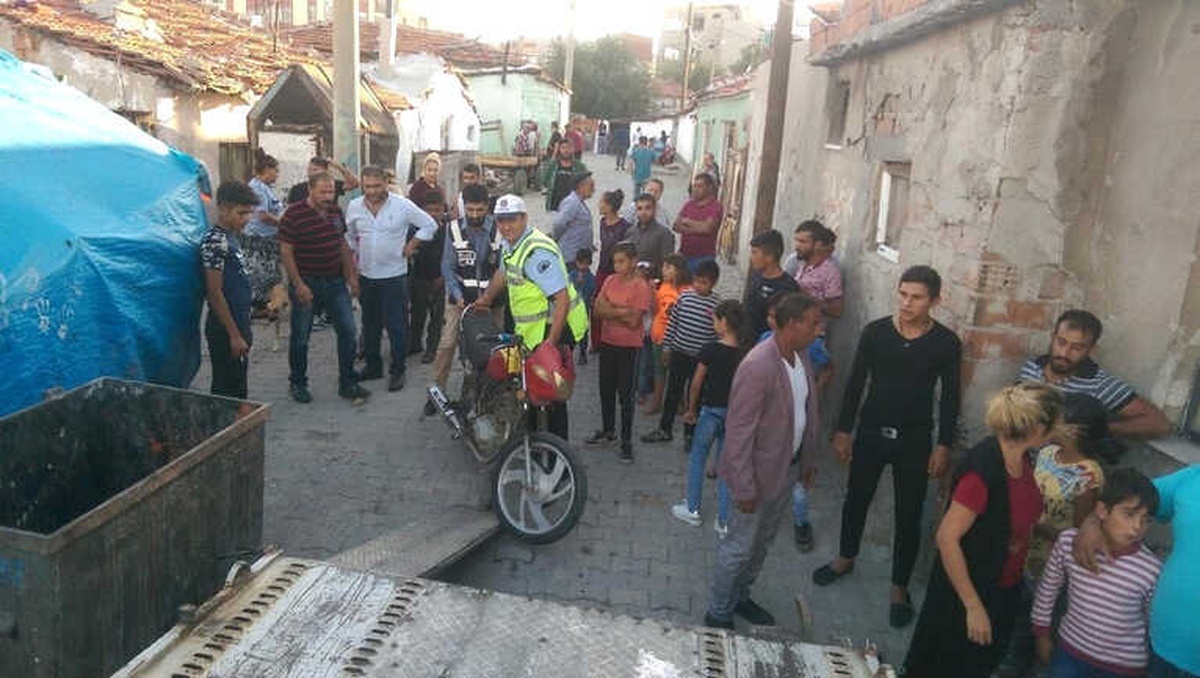 Polis Çalıntı ve Plakasız Motosikletlere El Koydu