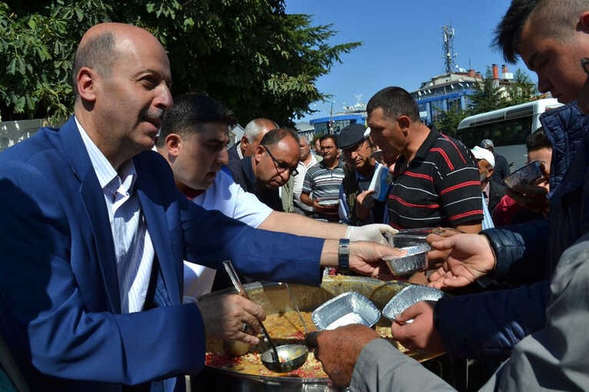 Şuhut Belediyesi 10. Aşure Etkinliğini de Düzenledi