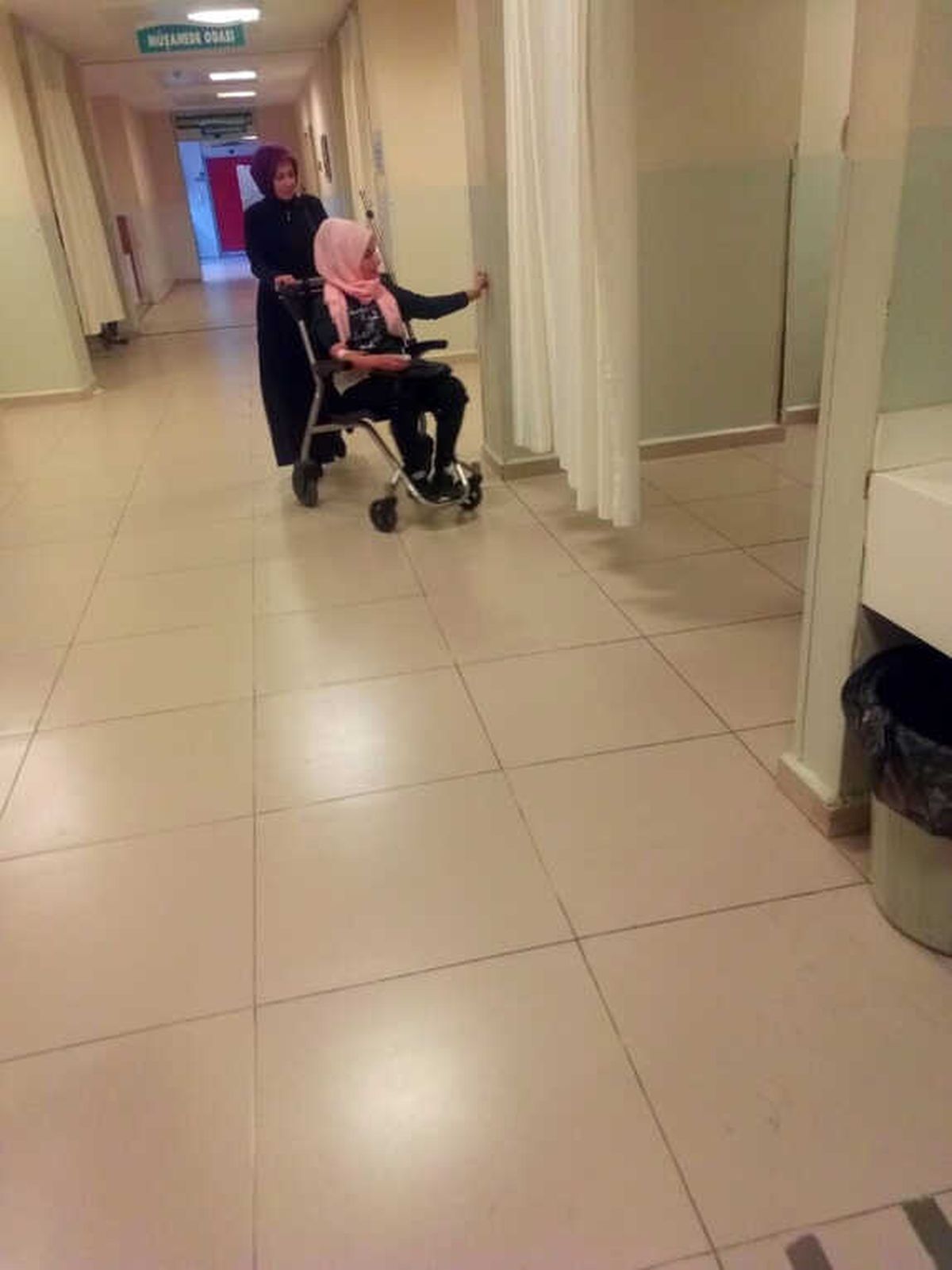 Tekstil Fabrikasında 8 Kadın İşçi Yemekten Zehirlendi
