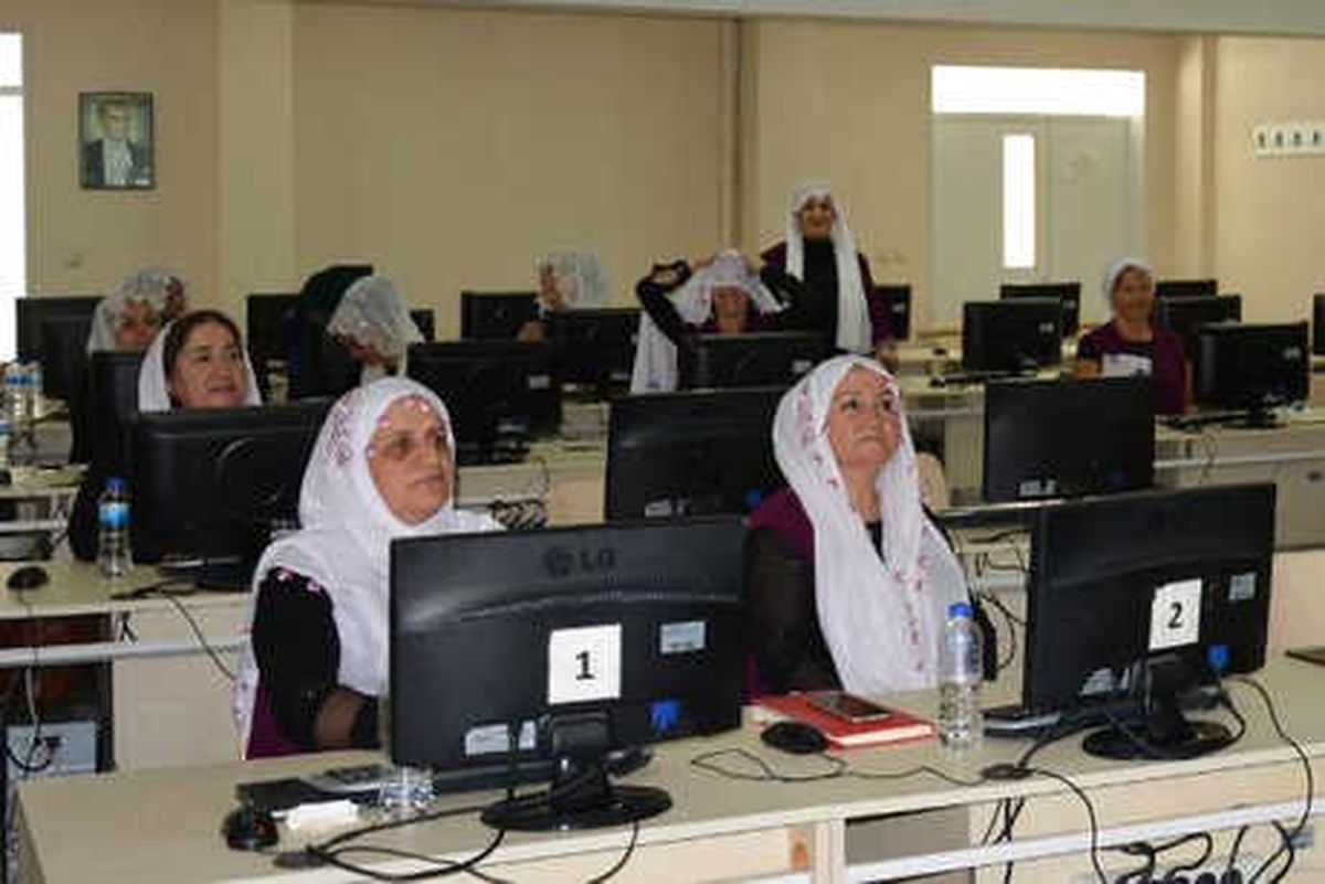 Üretici Kadınlar, E-ticareti Öğrendi