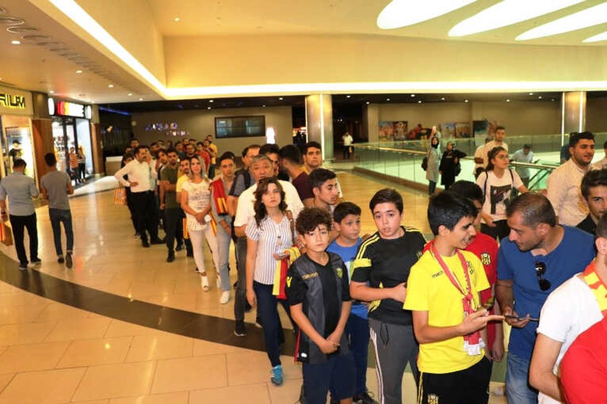 Yeni Malatyaspor\'a Taraftar İlgisi