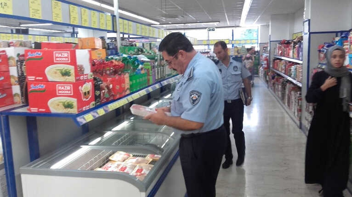 Zabıta Ekipleri Zincir Marketleri Denetledi