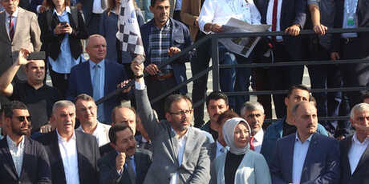 Bakan Kasapoğlu, Sakarya\'da Bisiklet Yarışının Startını Verdi