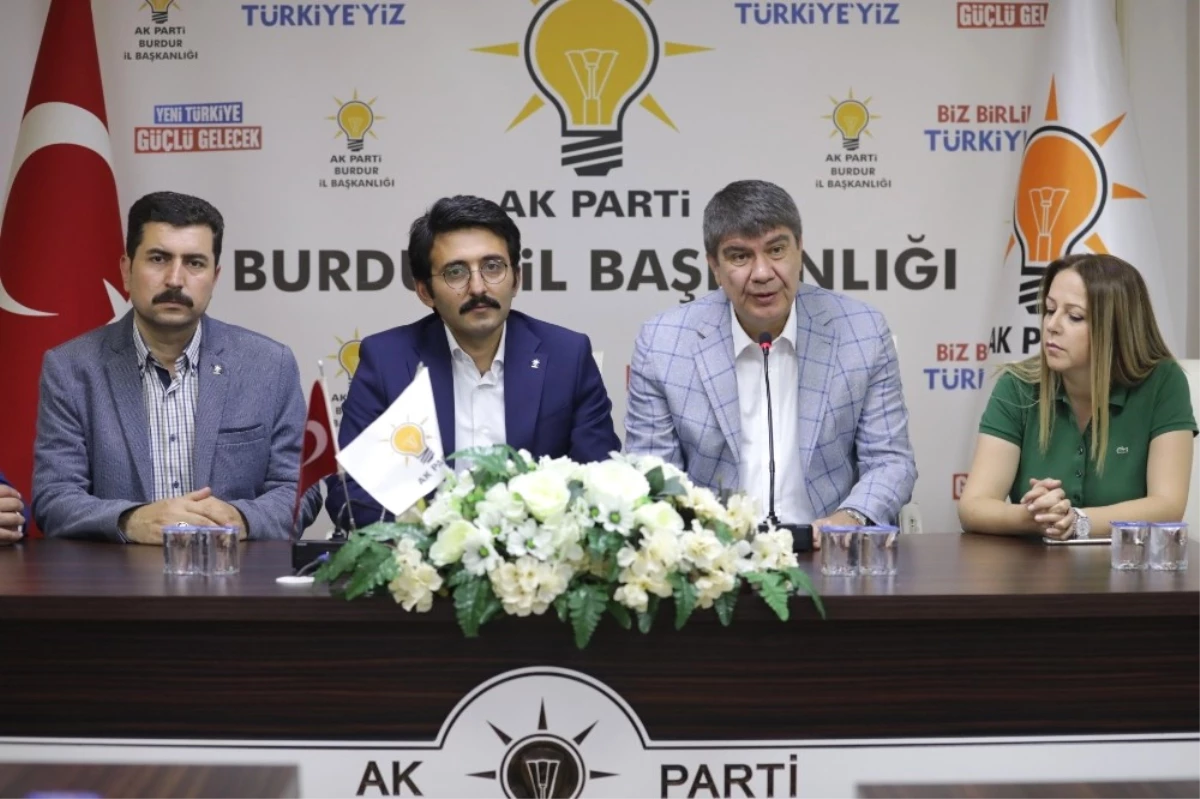 Başkan Türel\'den Burdur AK Parti İl Başkanlığı\'nı Ziyaret