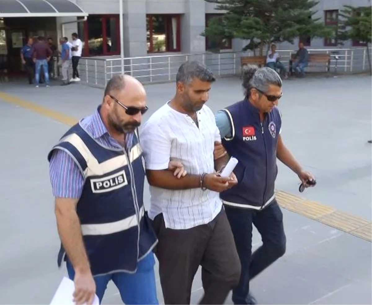 Borç Tartışmasında Yoldan Geçen Astsubayı Tabancayla Yaraladı, Tutuklandı