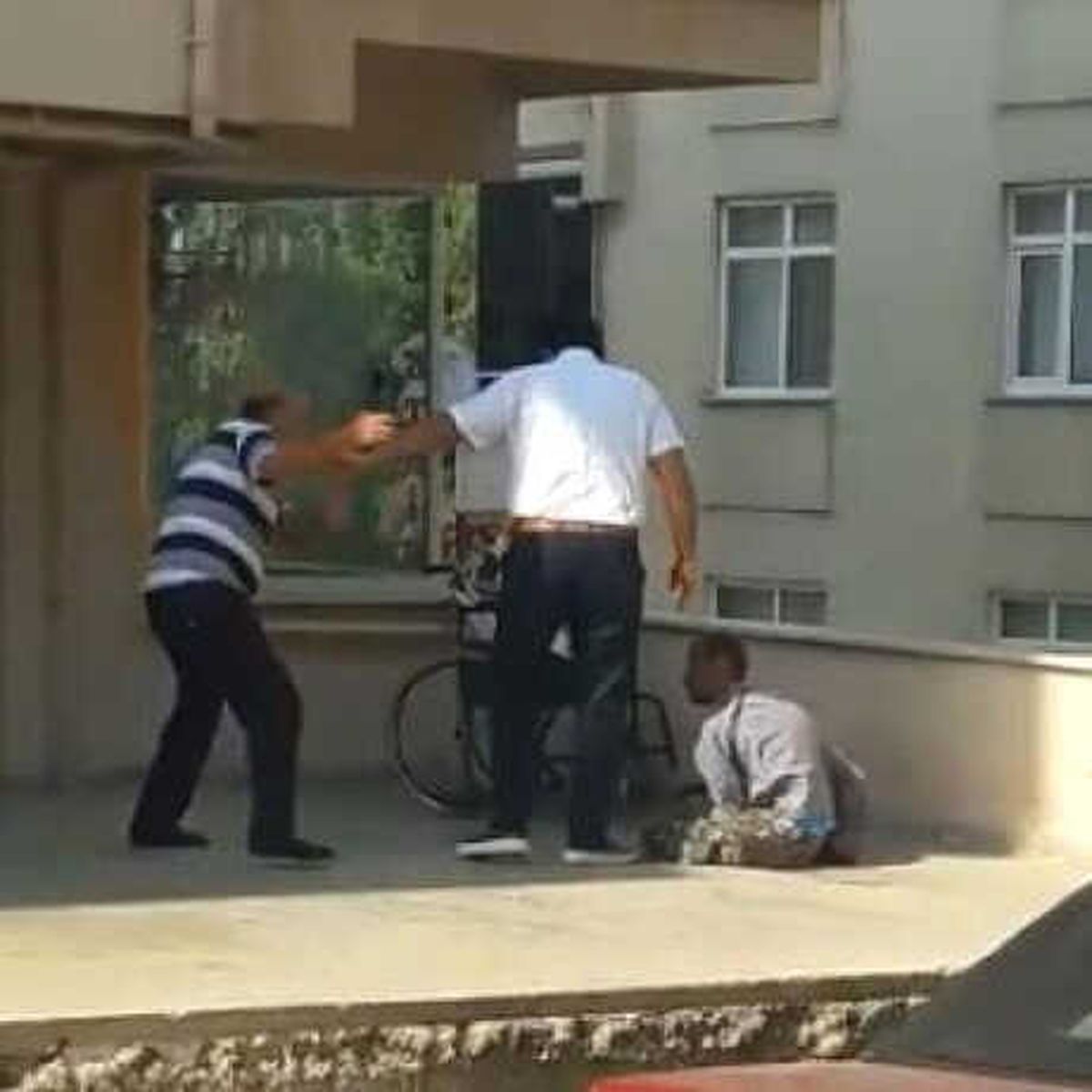 Dövdüğü Engelli Oğlunu, Koruma Altında Olduğu Kurumdan İsteyecek