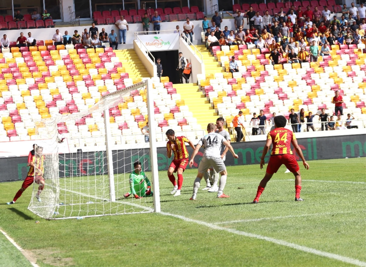 Evkur Yeni Malatyaspor Tek Golle Kazandı