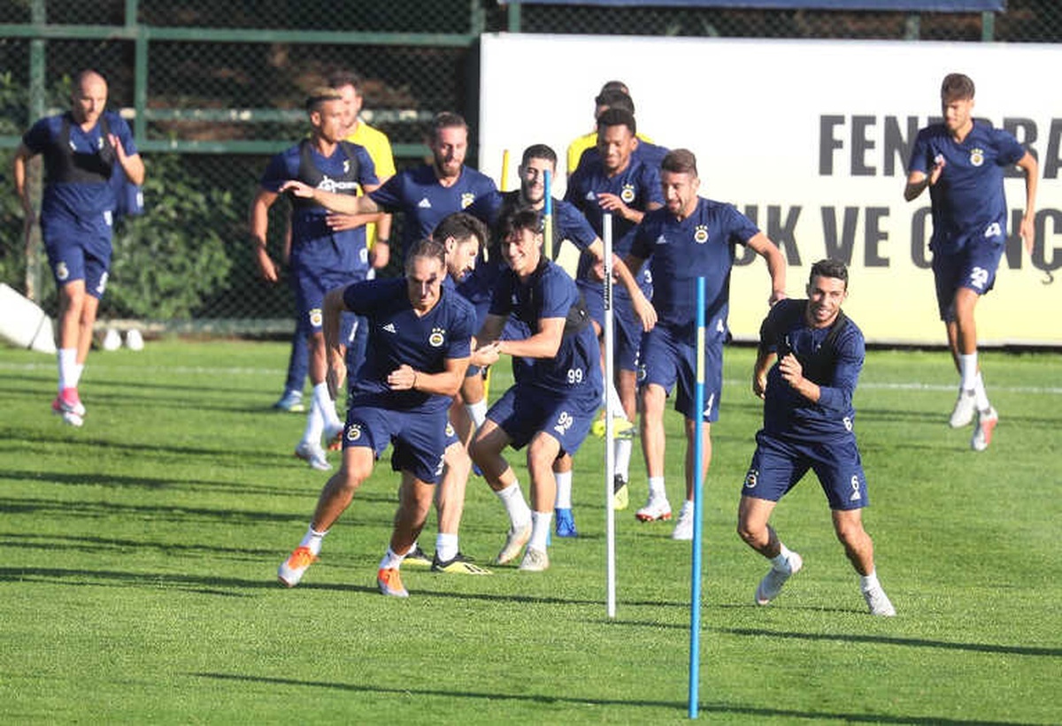 Fenerbahçe\'de Derbi Hazırlıkları Sürüyor