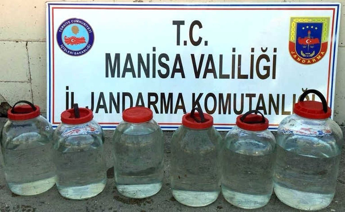 Manisa\'da Kaçak Boğma Rakı Operasyonu
