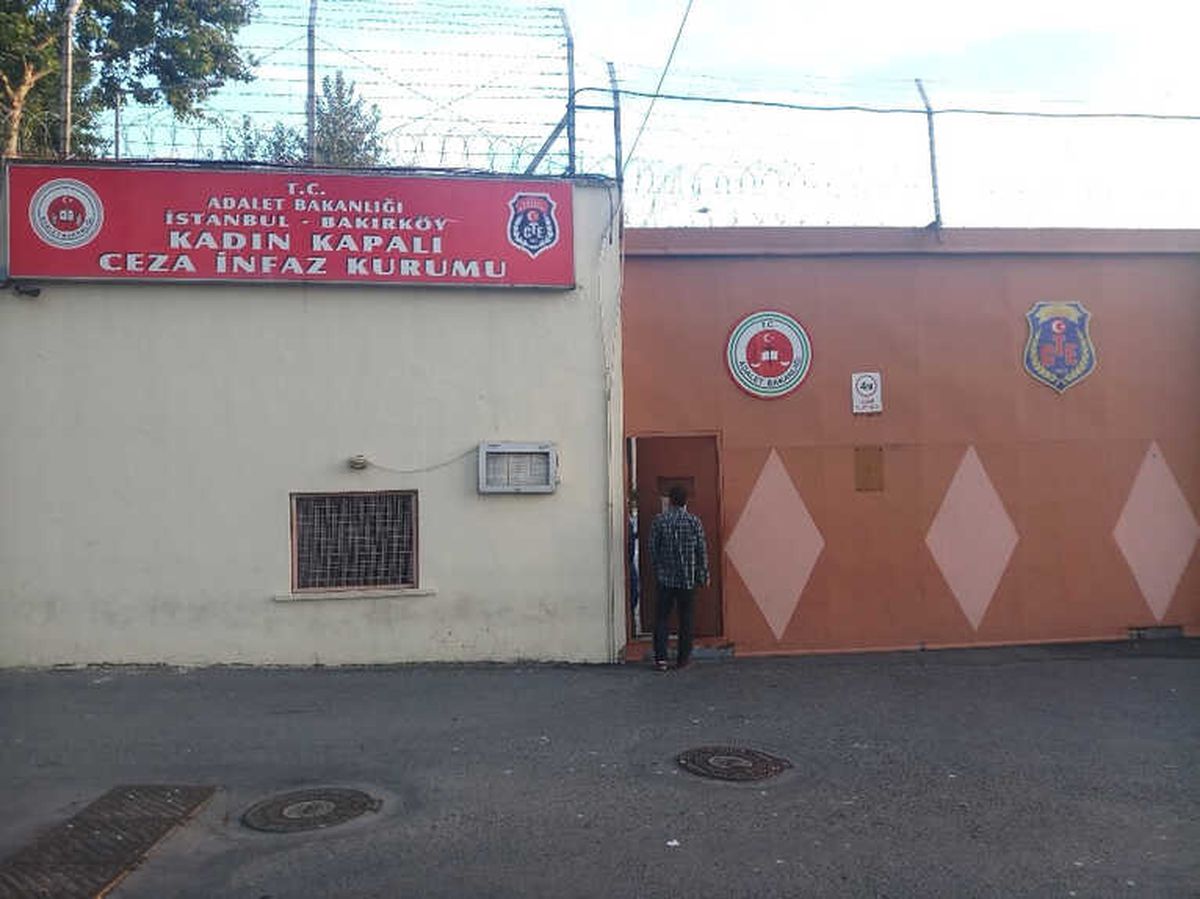 Pendik\'te Kocasını Av Tüfeğiyle Öldüren Kadına Tahliye
