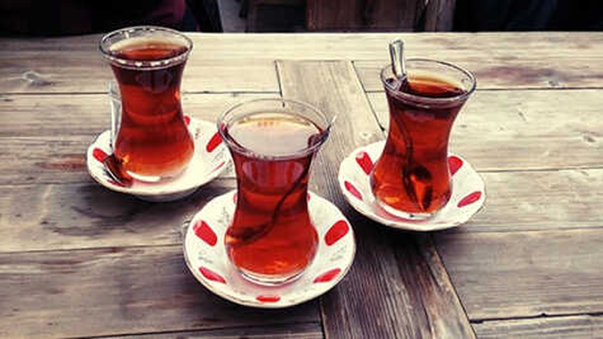 Sanayiciler Dökme Çay, Reklamcılar Kahve İçiyor