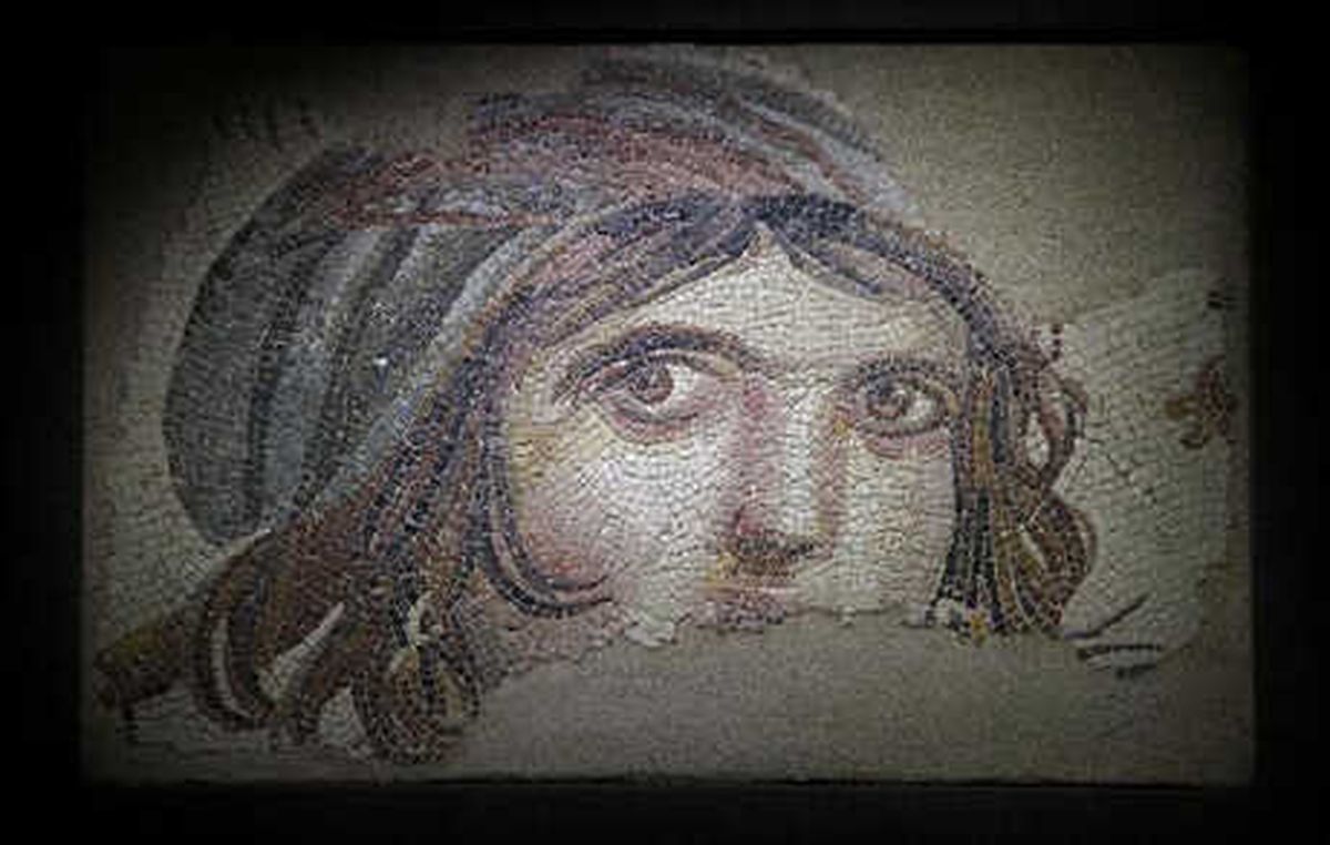 Türkiye, \'Çingene Kızı\' Mozaiğinin ABD\'deki Parçalarının Peşinde