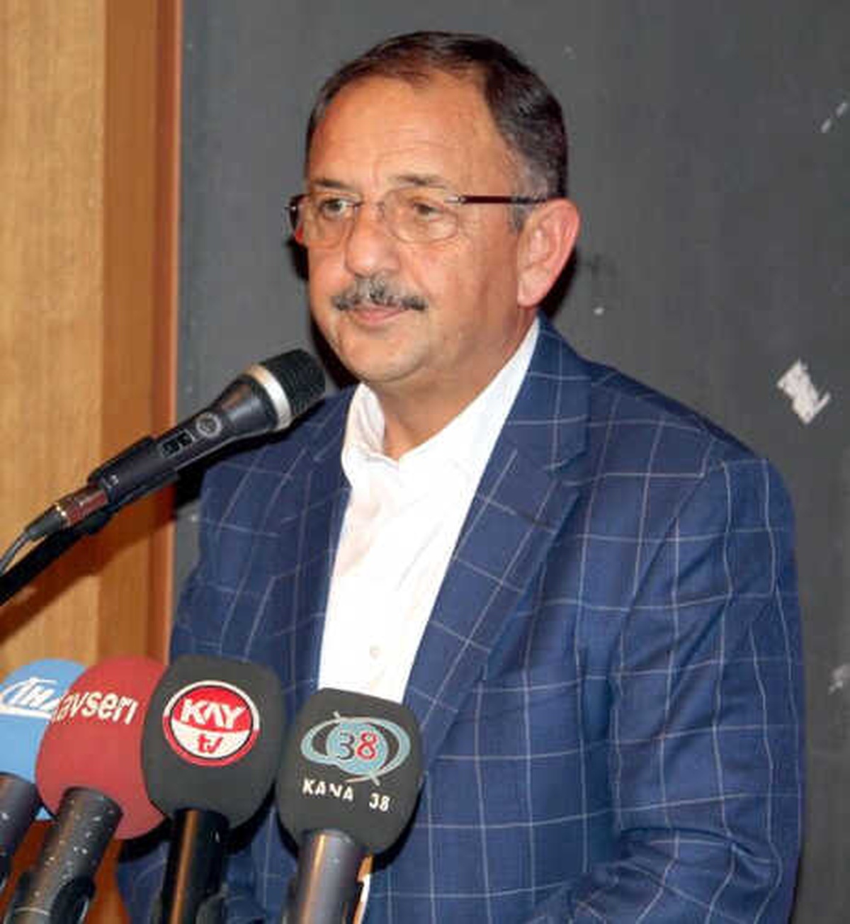AK Parti\'li Özhaseki: \'Cumhur İttifakı\'nın Büyükşehirlerde Devam Etmesi Lazım