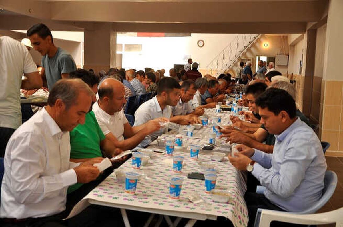 Arguvan\'da Abdal Musa Lokması Düzenlendi