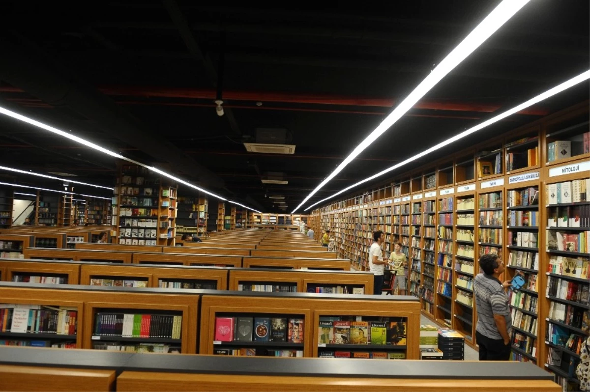 Avrupa\'nın En Büyük Kitabevi Bursa\'da