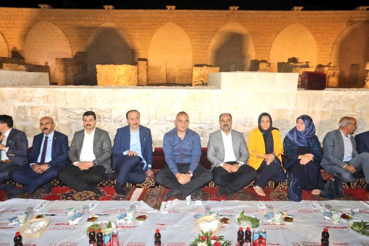 Bakan Ersoy Şanlıurfa\'da Kültür Gecesine Katıldı