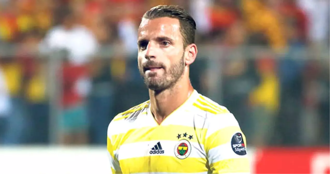 Fenerbahçe\'de Gözler Roberto Soldado\'yu Arıyor