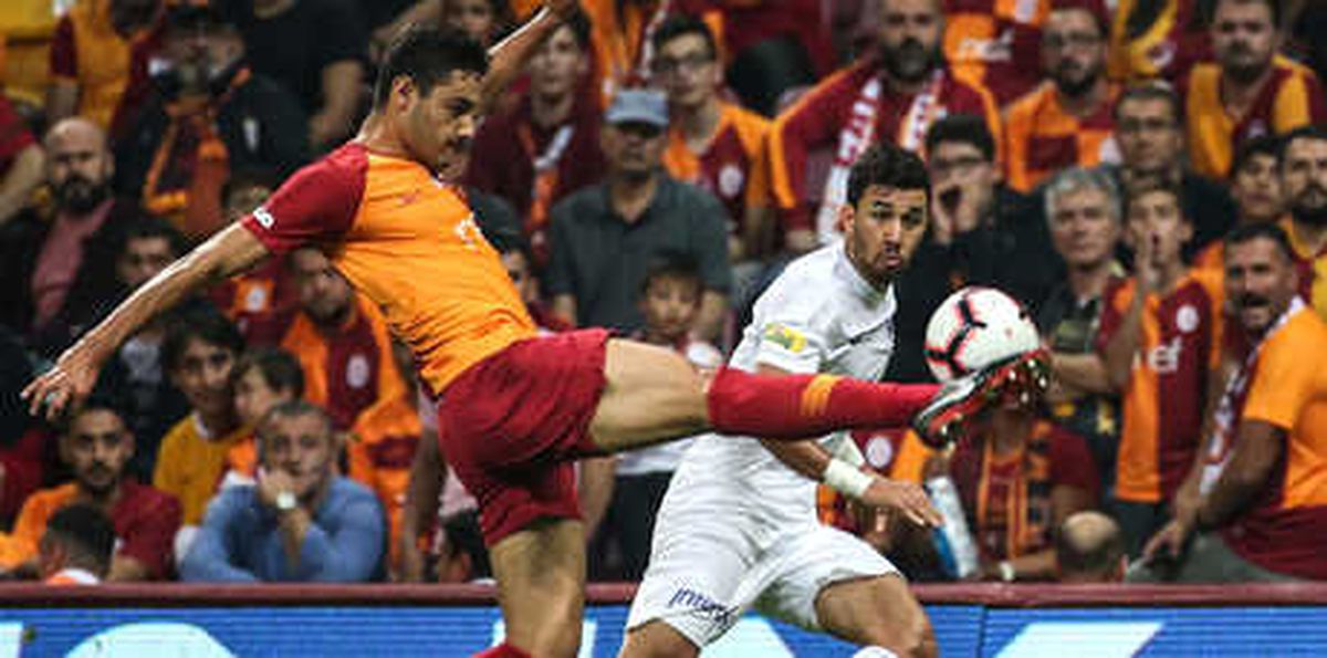 Galatasaray\'dan Yalanlama! Yunus Akgün ve Ozan Kabak...