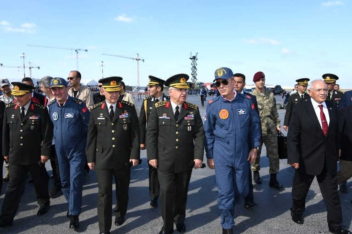 Milli Savunma Bakanı Akar Teknofest\'i Ziyaret Etti