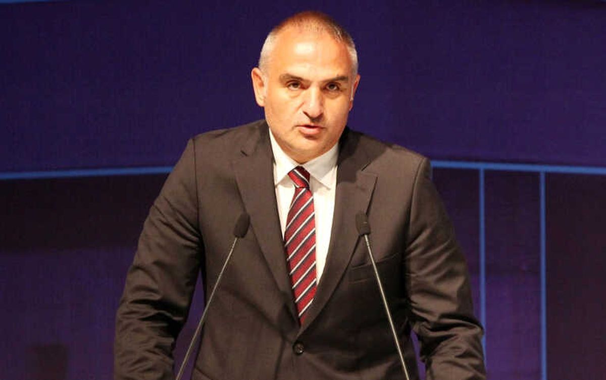 Bakan Ersoy\'dan Zeki Müren Mesajı