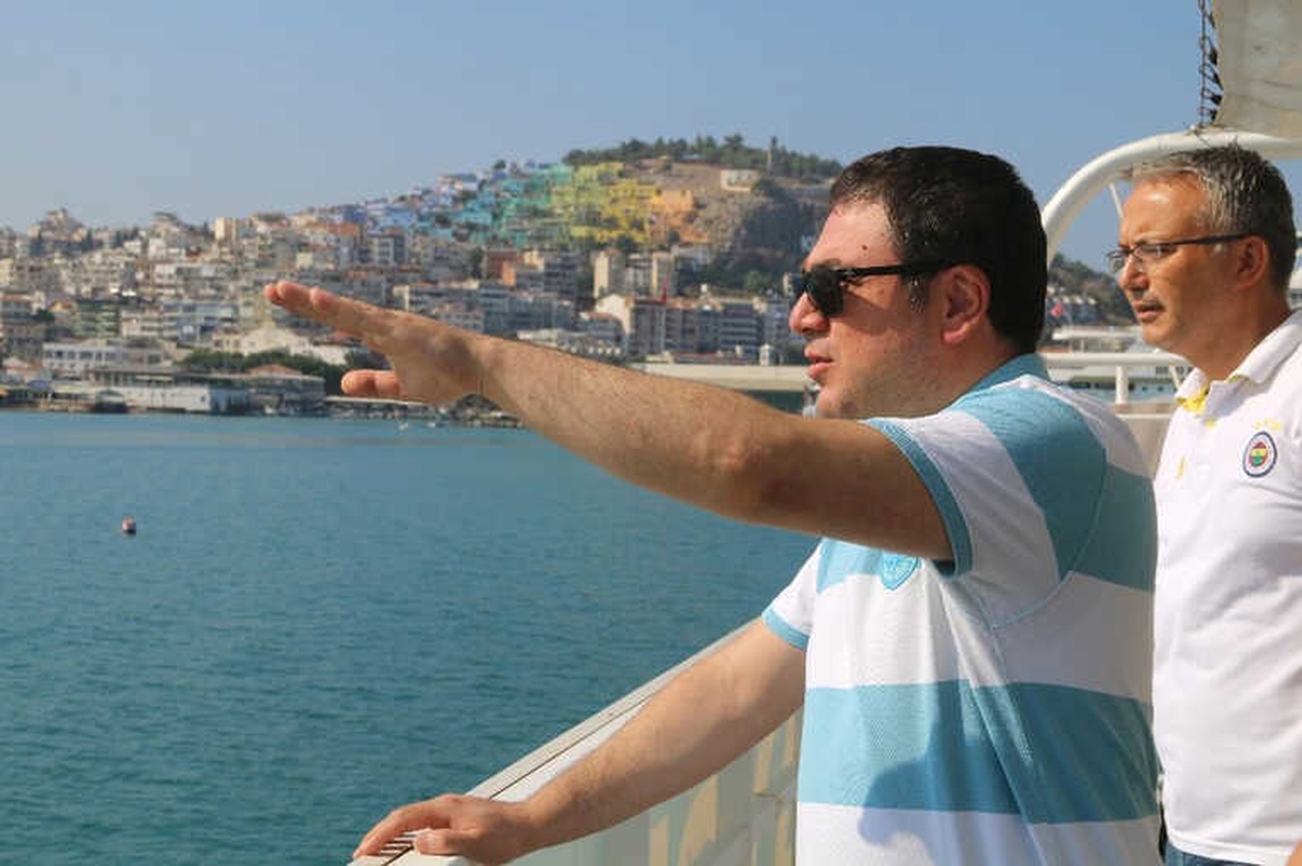 Büyükşehir Kuşadası\'nın Denizden Fotoğrafını Çekti