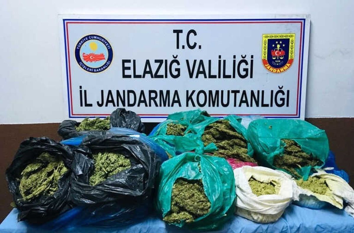 Elazığ\'da 22 Kilo Esrar Ele Geçirildi