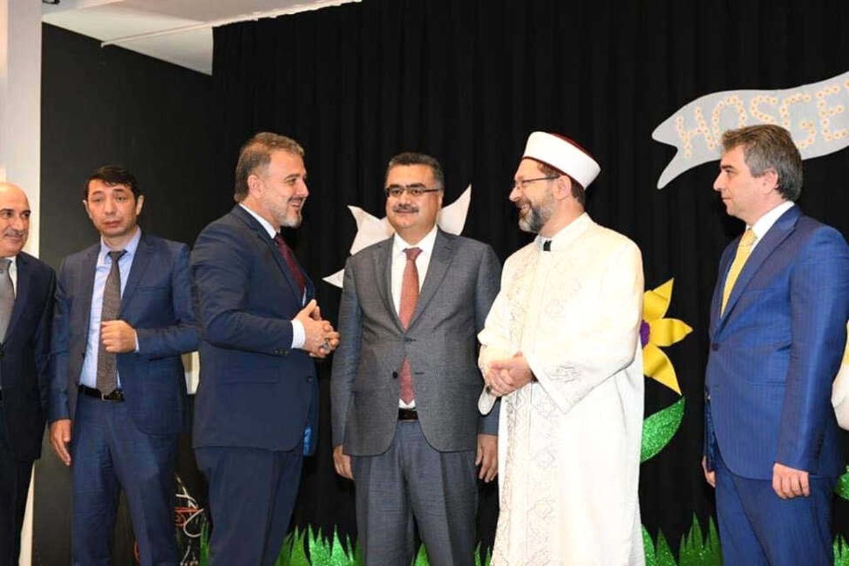 Esenyurt\'ta Kız Kur\'an Kursları Yeni Eğitim Dönemini Açtı