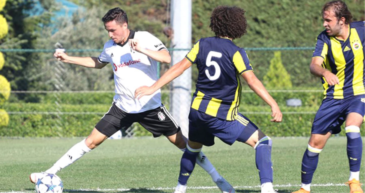 Fenerbahçe U21 Takımı, Günün İlk Derbisinde Beşiktaş U21 Takımını 1-0 Mağlup Etti