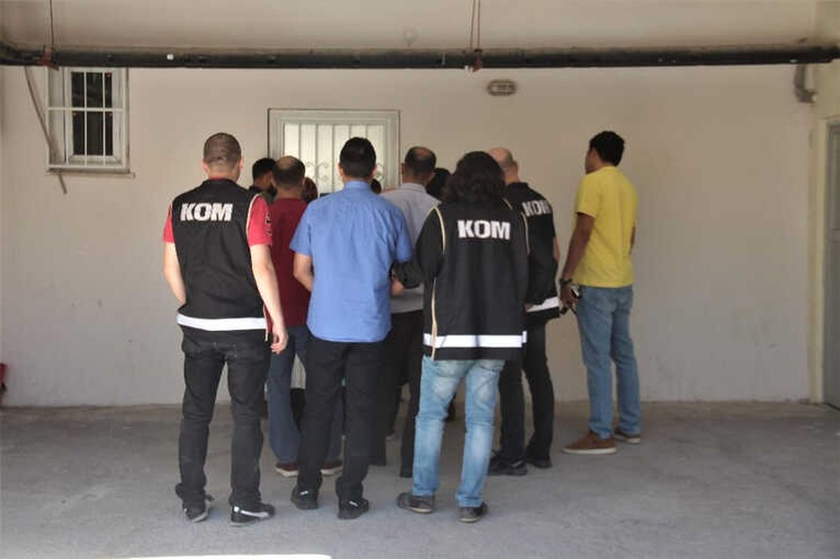 Fetö\'nün "Gaybubet" Evinde Yakalanan 5 Şüpheli Tutuklandı