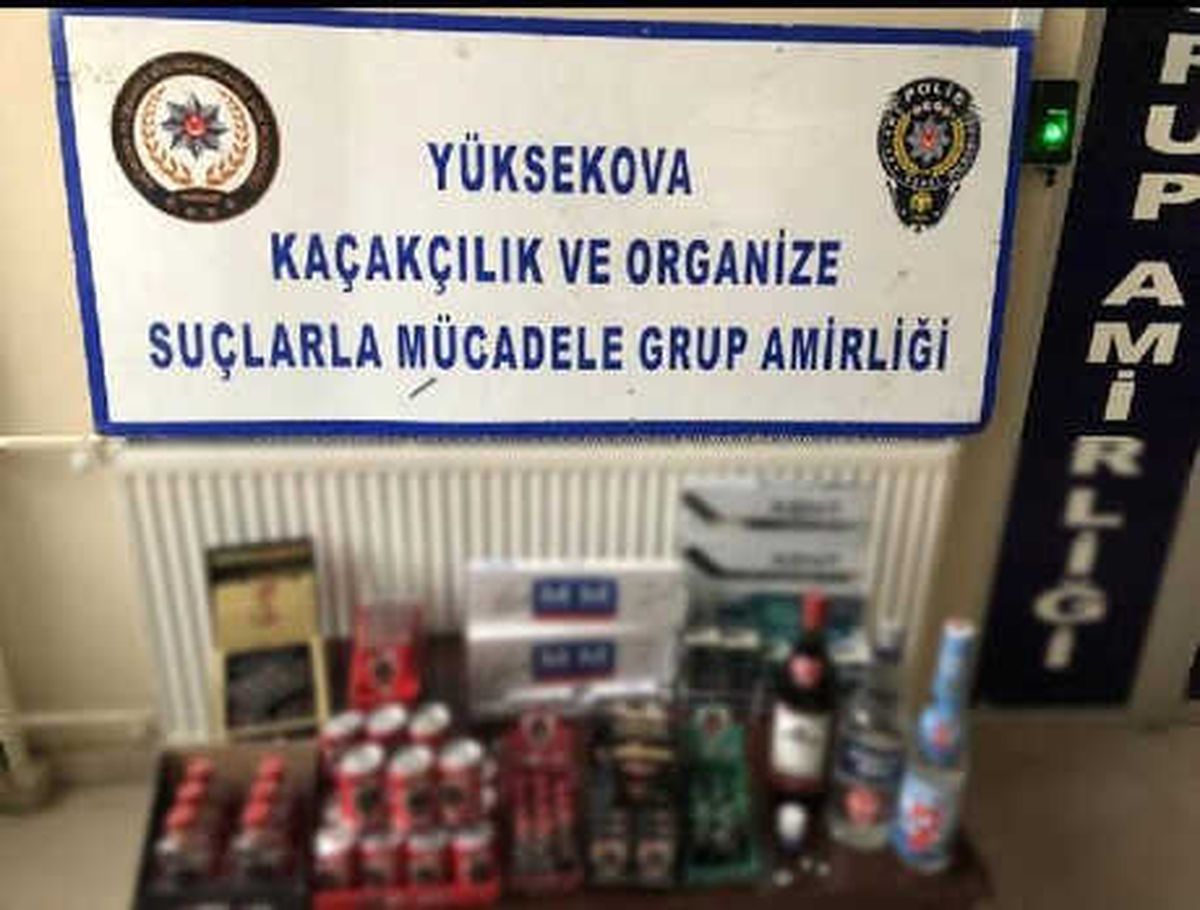 Hakkari\'de Kaçak Sigara ve İçki Ele Geçirildi