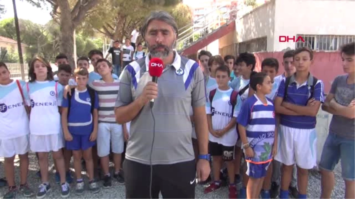İzmir Bergama Gençlerbirliği Kulübü Oyuncularından Belediyeye Tepki