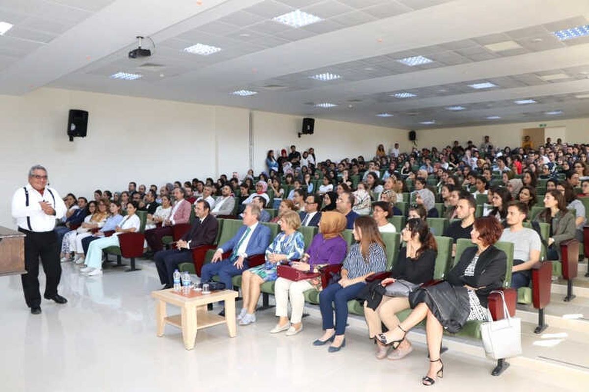 Kütahya Sağlık Bilimleri Üniversitesinde "Geleneksel ve Tamamlayıcı Tıp Manuel Terapi" Konferansı
