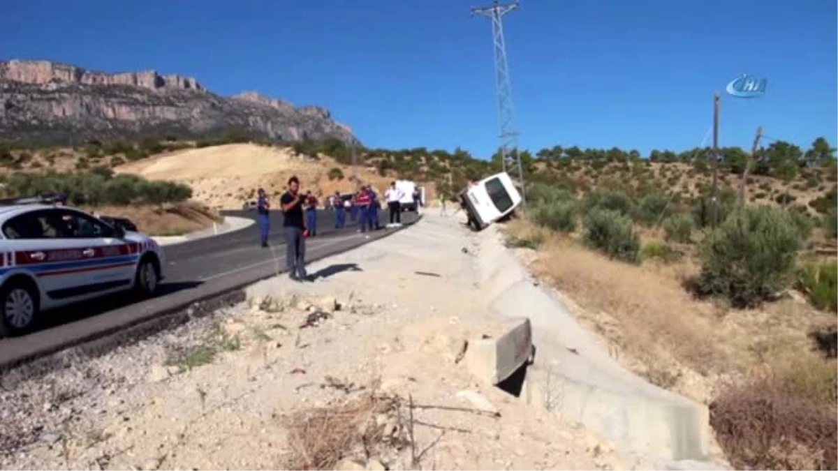 Mersin\'de Cenaze Dönüşü Kaza: 1 Ölü, 6 Yaralı