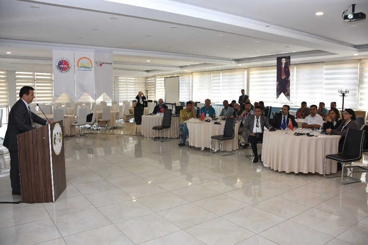 Muş\'ta "Çiftlik Danışmanlık Sistemi Bölgesel Eğitimi" Başladı