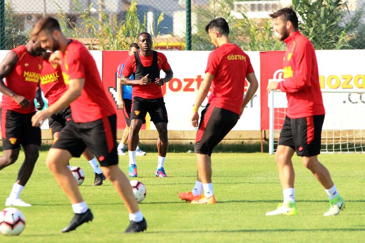 Adama Traore, "Gol Atmak ve Attırmak İsterim"