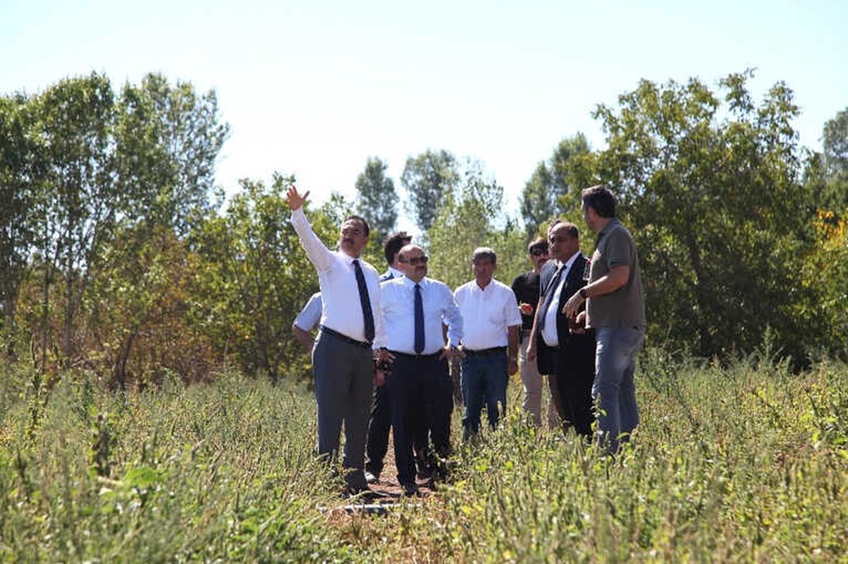 Ahlat\'ta Cumhurbaşkanlığı Köşkü İçin Yer Tespit Çalışması